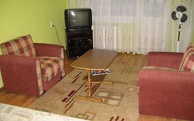 Apartment On Vasylya Chervoniya 67