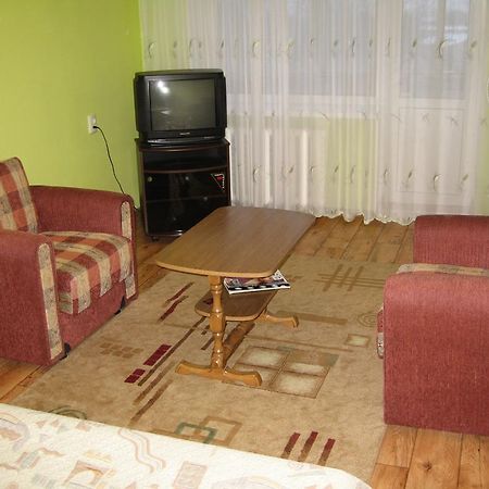 Apartment On Vasylya Chervoniya 67 Рівне Екстер'єр фото