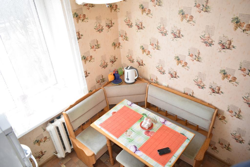 Apartment On Vasylya Chervoniya 67 Рівне Екстер'єр фото